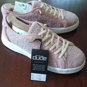 Hey Dude Women Karina Sherpa Tuscany Pink NWT